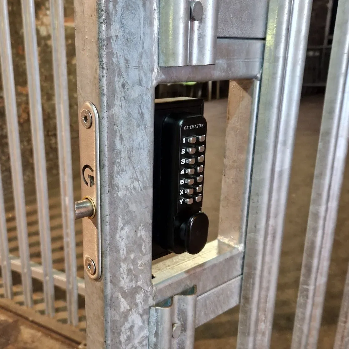 GATEMASTER Superlock Digital Pad Gate Lock