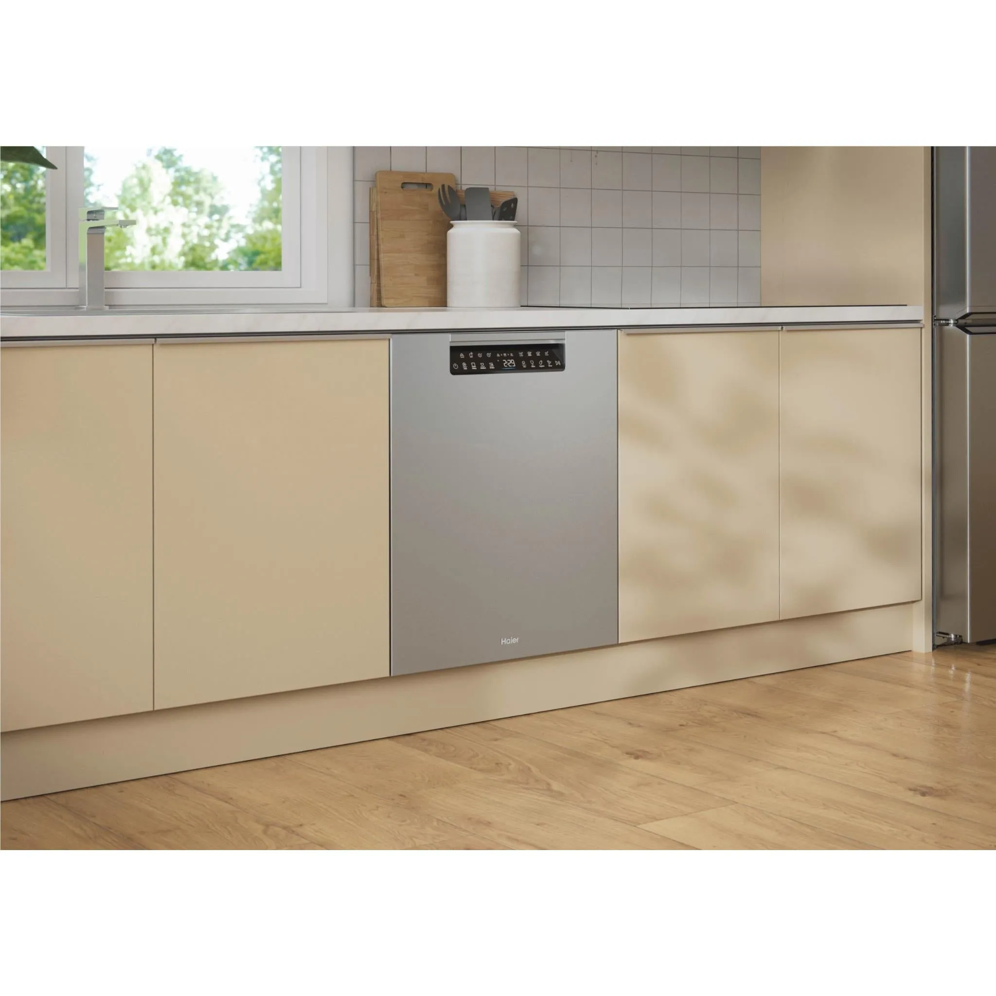 Haier HDW15U3S1 15-Place Setting Built Under Dishwasher (Stainless Steel)