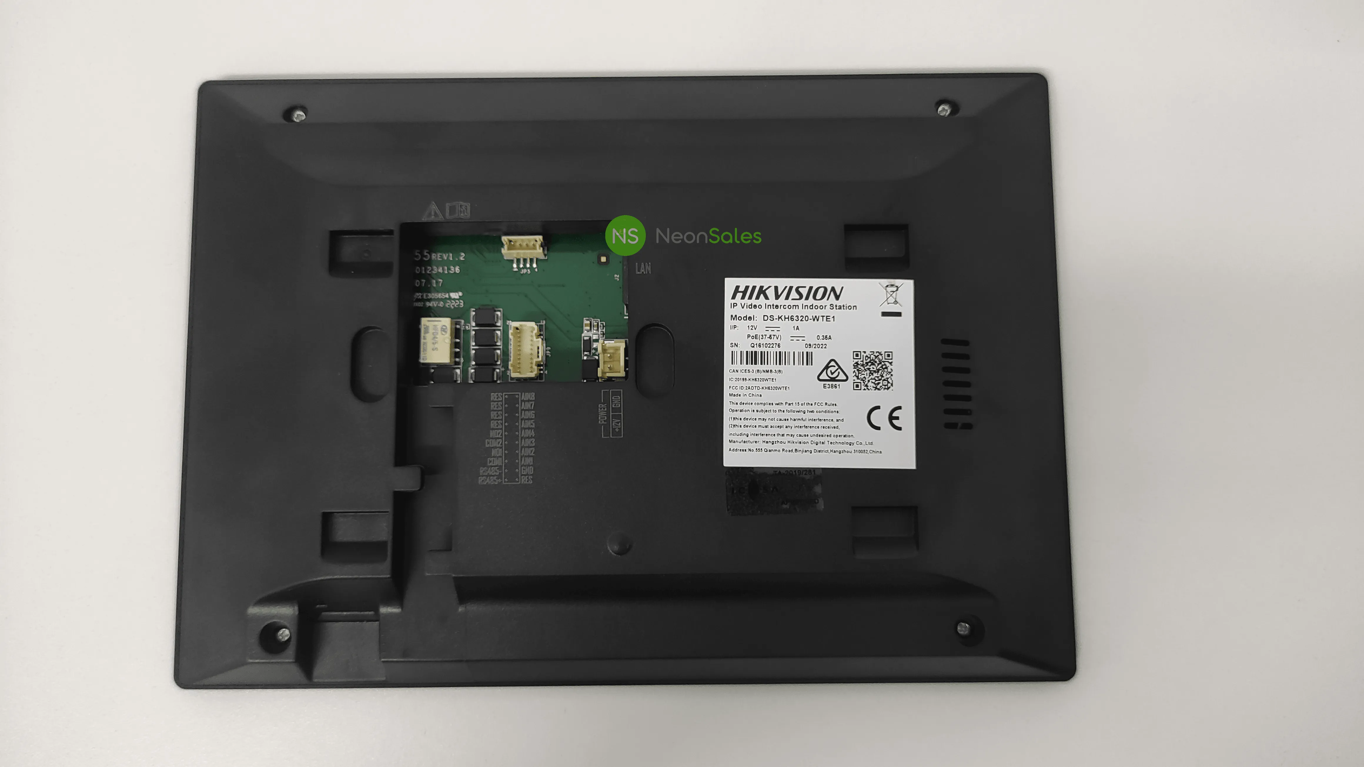 HIKVISION 7" TOUCH SCREEN INDOOR STATION