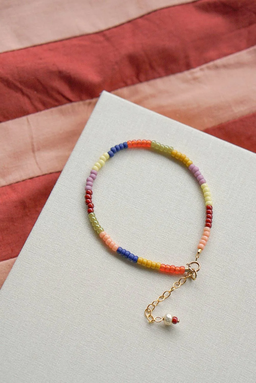 Maya - glass pearl bracelet - autumn bliss