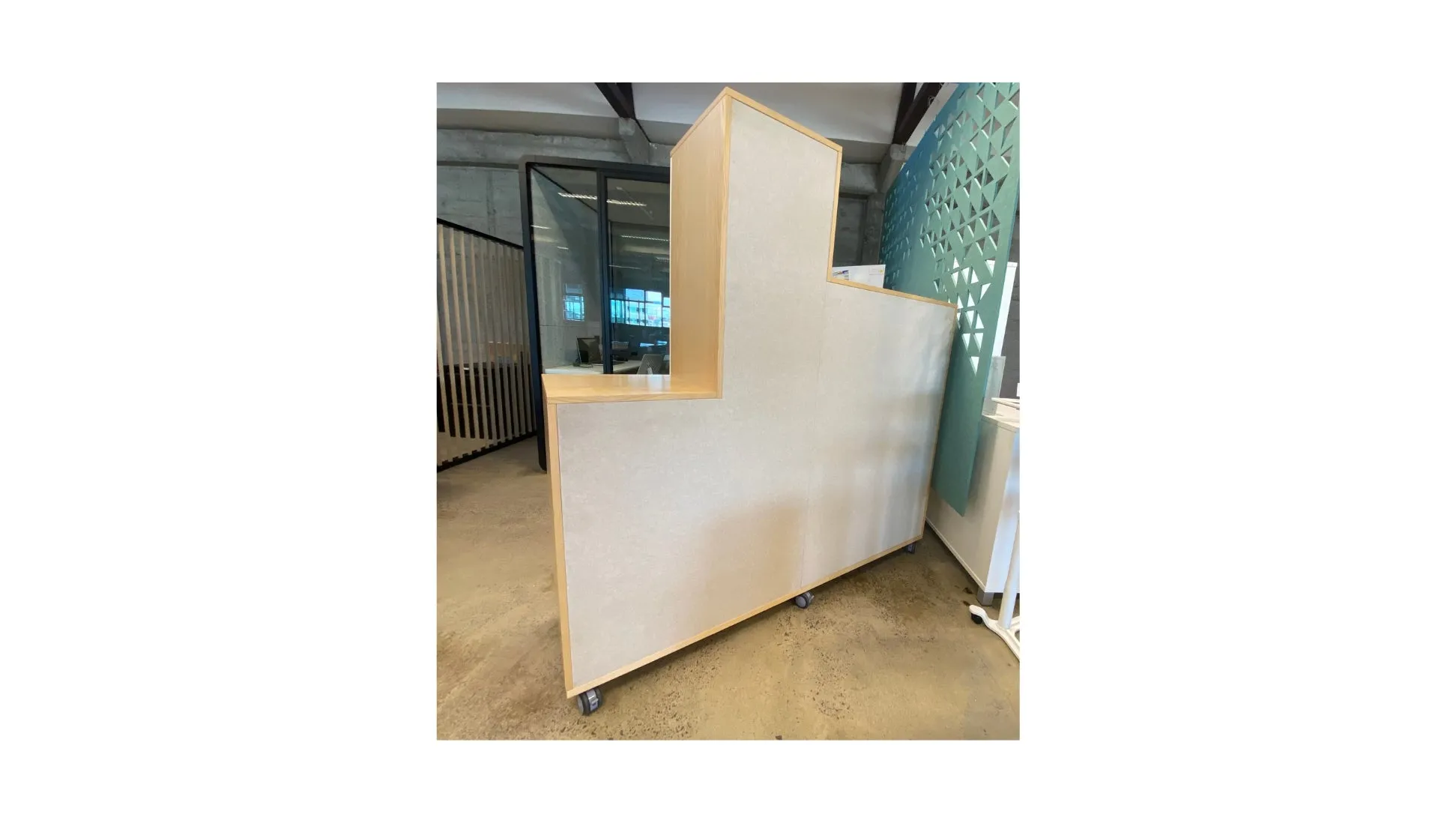 Mobile Veneer Locker Unit