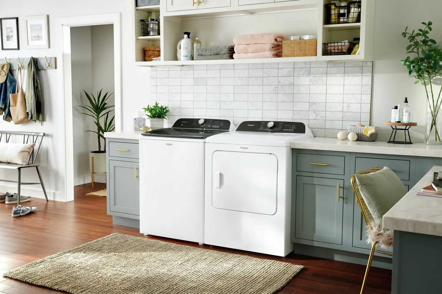 Whirlpool 6.1 Cu. Ft. Top-Load Washer with Removable Agitator and 7 Cu. Ft. Electric Dryer - WTW6157W/YWED615W